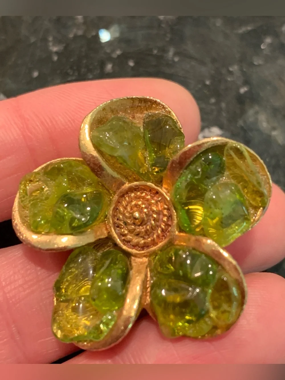 Vintage Gold Tone 5 Petal Flower Brooch Olive Green Art Glass Pin Mid Century